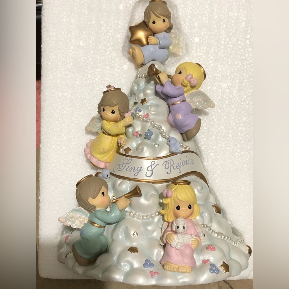 Precious Moments LED Angel Cloud Tree Musical Figurine